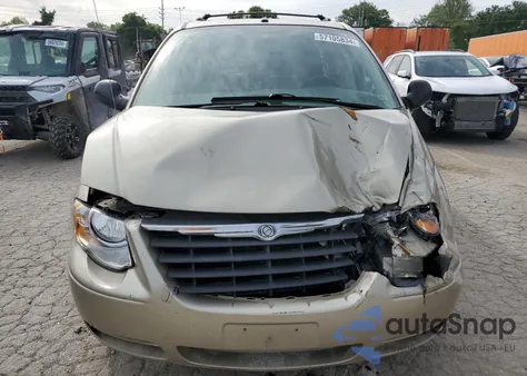 2006 Chrysler Town & Country Lx из США, поврежденный, VIN 1A4GP44R66B568657